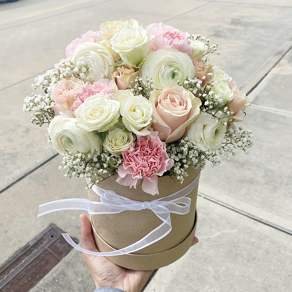 French Gardens, 6 Pink Roses, 6 Pink Carnations, 4 White Ranunculus, 8 White Spray Roses, Gypsophila